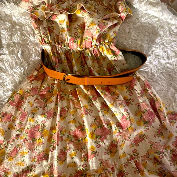 This is a awesome dress - Picture 1 of 5